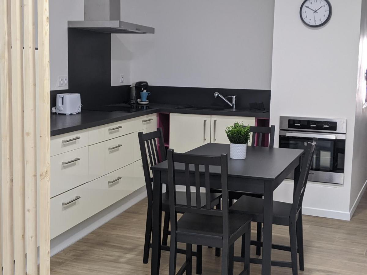 Malestroit Appartement 10A - Rdc-Centre Ville-Local Velo מראה חיצוני תמונה